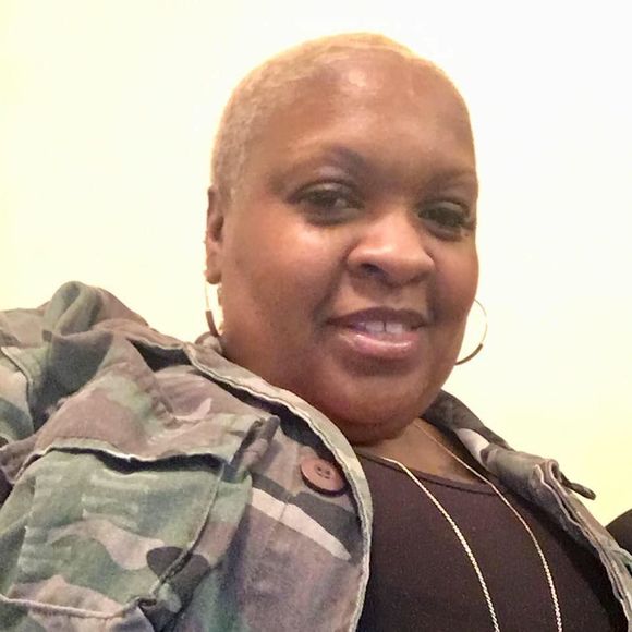 Meet your Posher, Tara - Picture 1 of 1